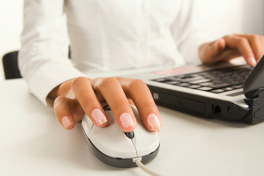 Hand_Keyboard_Mouse_Woman