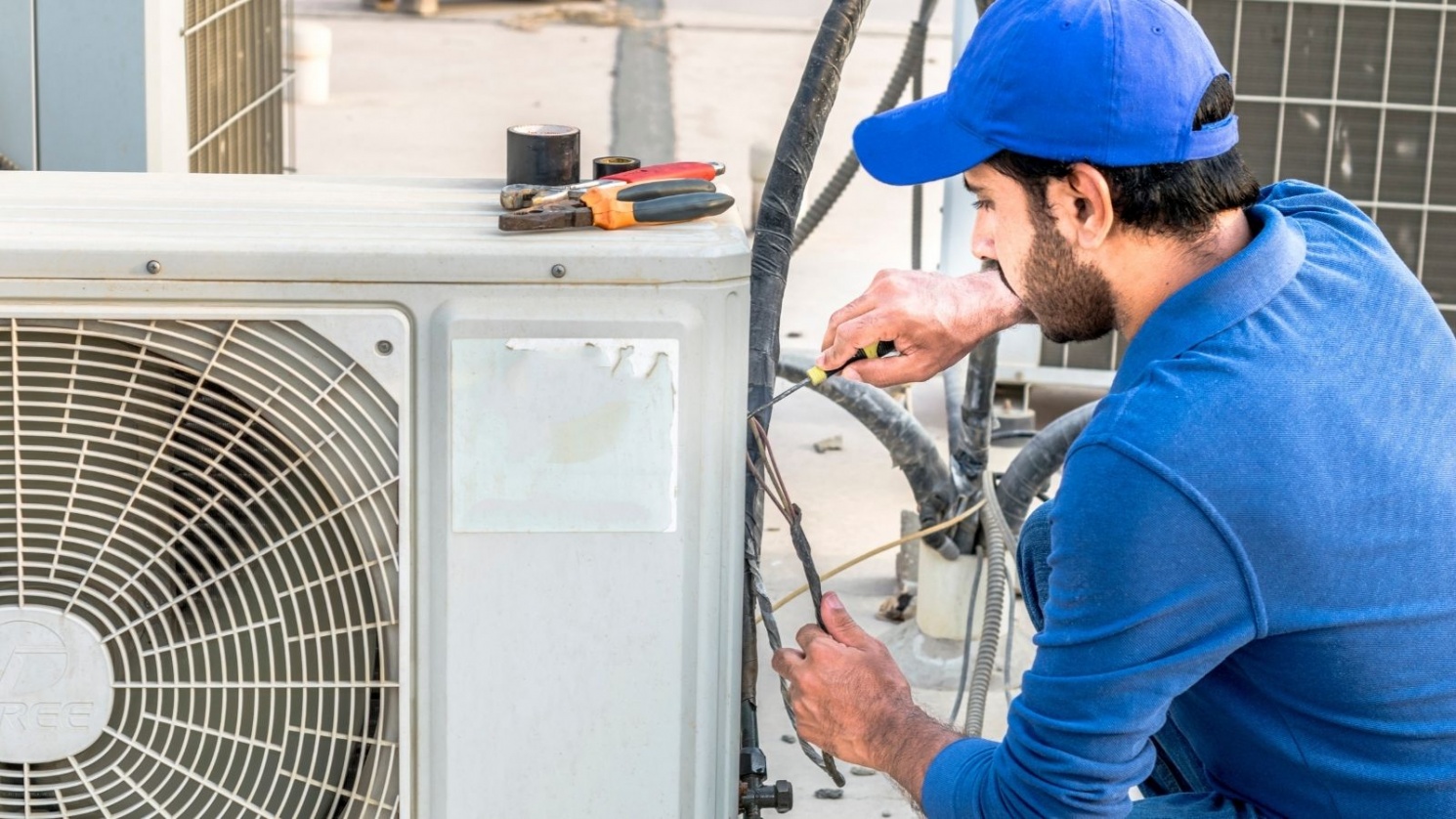 15 jobs that you never thought would pay over $100K, according to Reddit